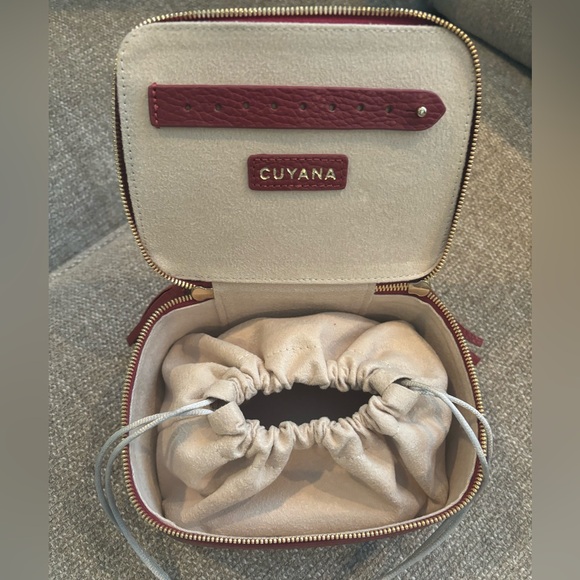 Cuyana Accessories - ✨CUYANA Dark Red/Wine Pebbled Leather Jewelry Case Box